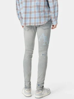 STAGGERED LOGO JEAN
