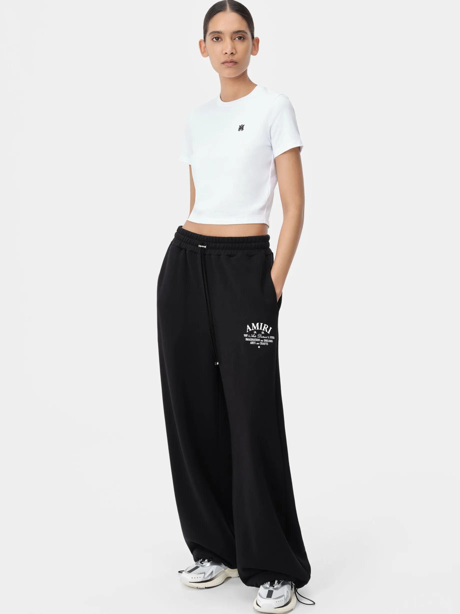WOMEN'S ARTS DISTRICT FLARE SWEATPANT