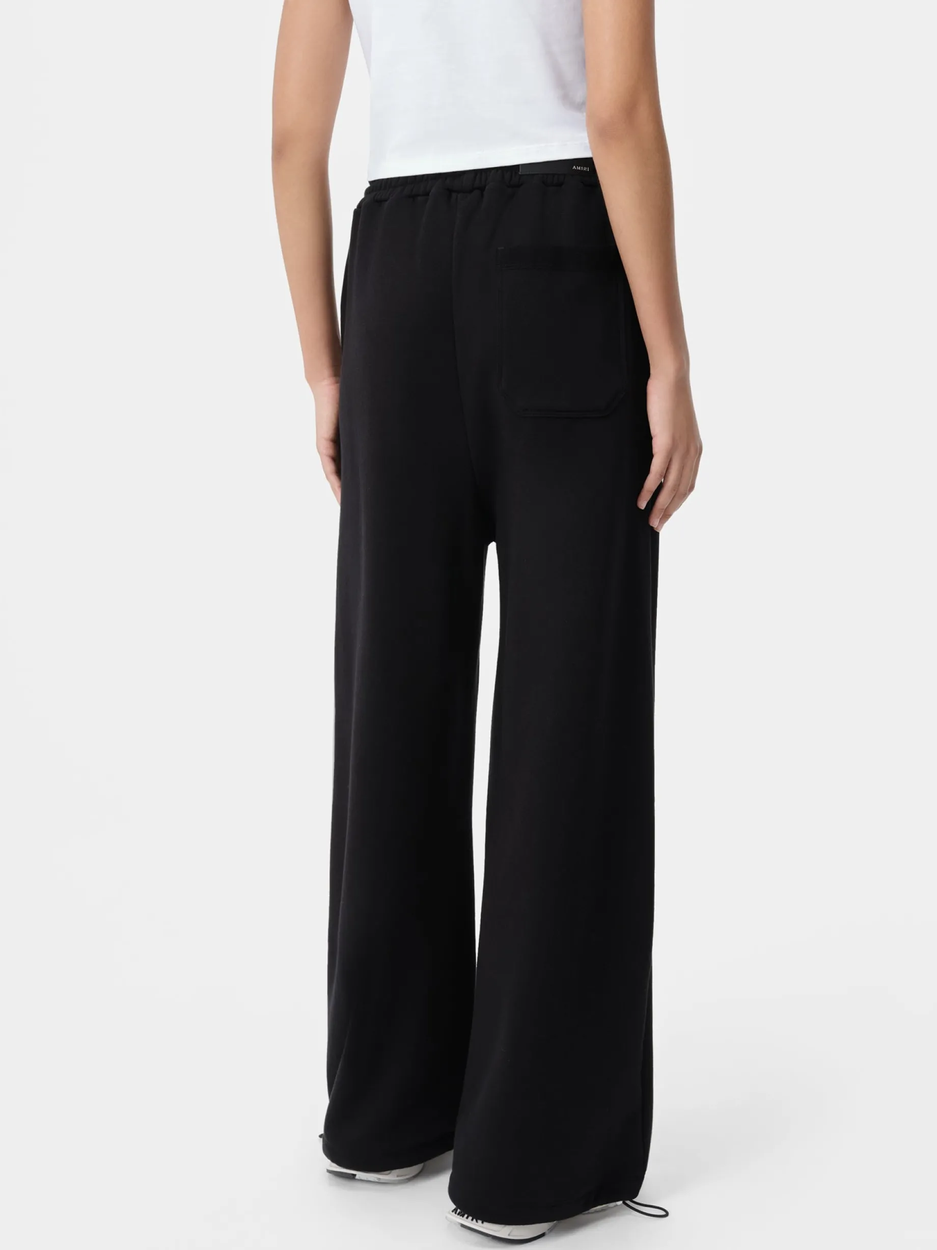 WOMEN'S ARTS DISTRICT FLARE SWEATPANT